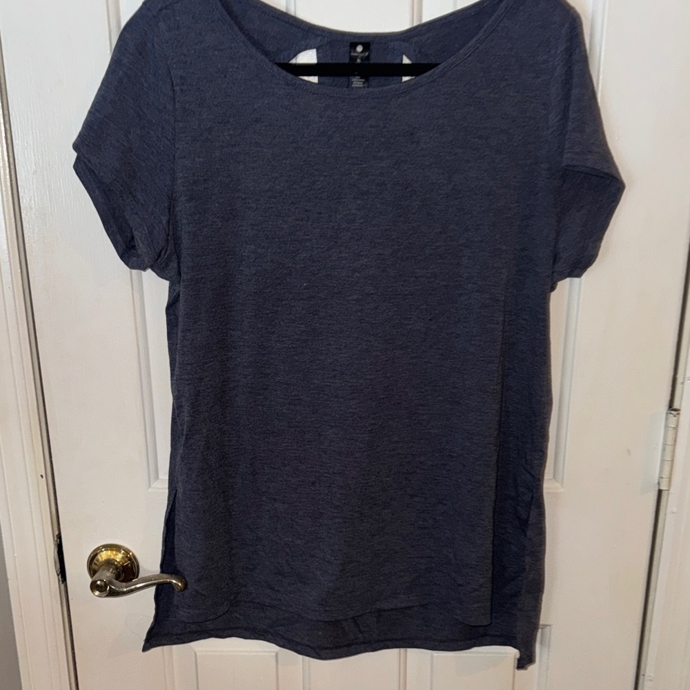 Yogalicious Heathered Navy Short Sleeve Top